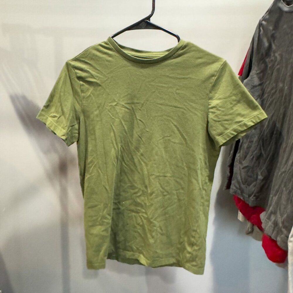 Goodfellow & Co Olive Green T-Shirt - Size Small